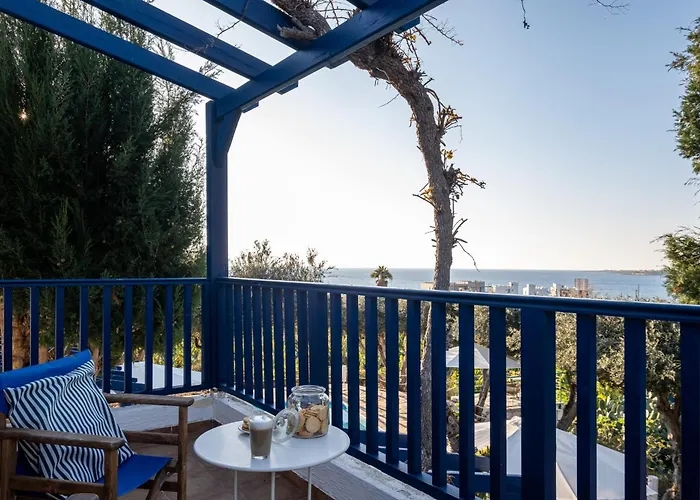 Blue Waves By Nomads קיסונרגה