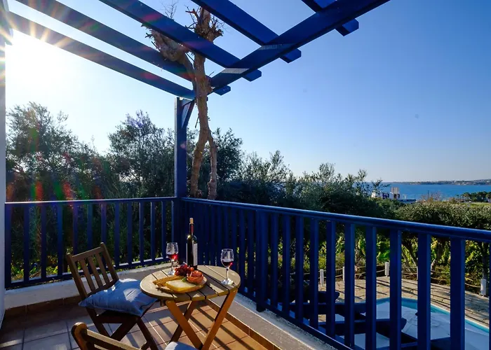 Blue Waves By Nomads קיסונרגה